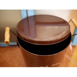 日本咖啡色原木木把鐵製置物桶