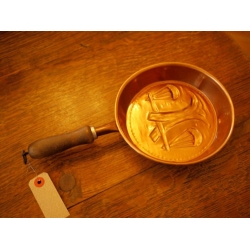 德國1960年代銅製實木把手烤模(天平)